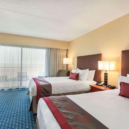 รามาดา พลาซา บาย วินด์แฮม เวอร์จิเนียบีช Hotel ภายนอก รูปภาพ